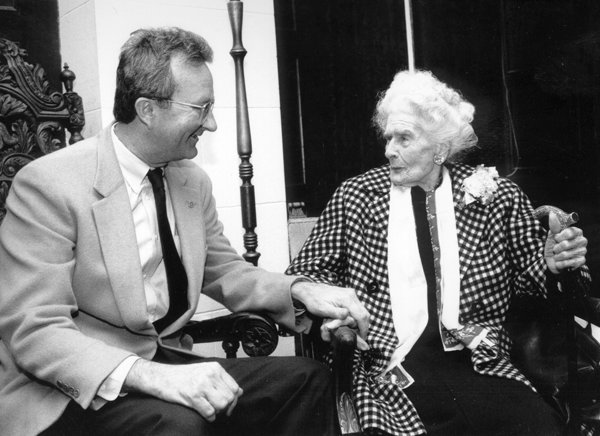 Former UO President Dave Frohnmayer with the late Mazie Giustina, whose endowment helps fund the CSWS research initiative Women in the Northwest.