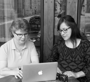 On location for a new documentary project in Oaxaca, Mexico, Sonia De La Cruz (right) looks over notes with collaborator Gabriela Martínez (summer 2014)