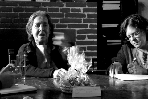 Analisa records notes while talking with Beatriz Mijangos Zenteno. The extraordinary life stories of Doña Bety and Koh María, Chan K'in Viejo's youngest wife and Nuk's mother, are beautifully conveyed in Gayle Walker and Kiki Suarez’ book of interviews with women in Chiapas, Every Woman is a World (U of Texas Press, 2008).