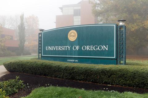 University of Oregon campus sign.