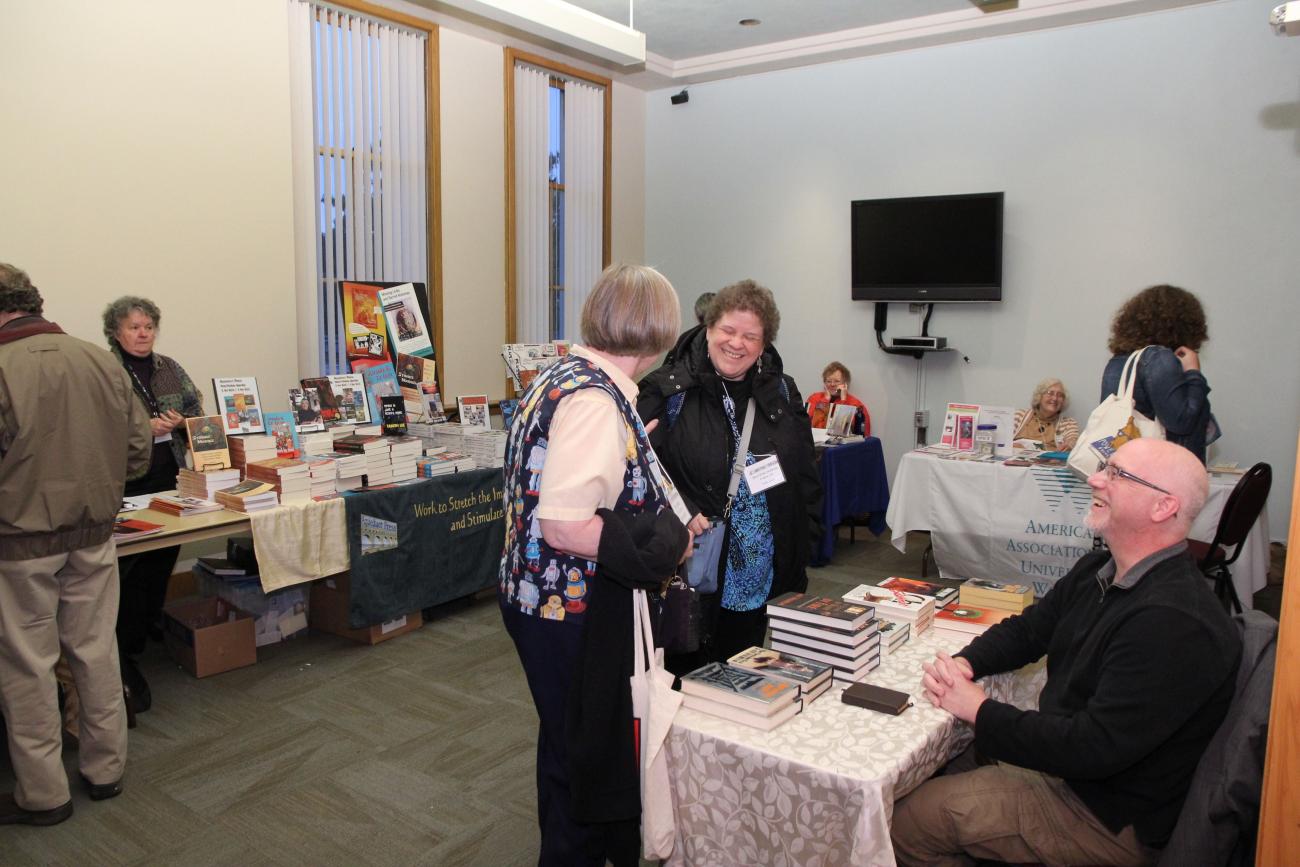 11/ 8 -9: Miscellaneous images by Jack Liu of audience response, vendor rooms, reception.