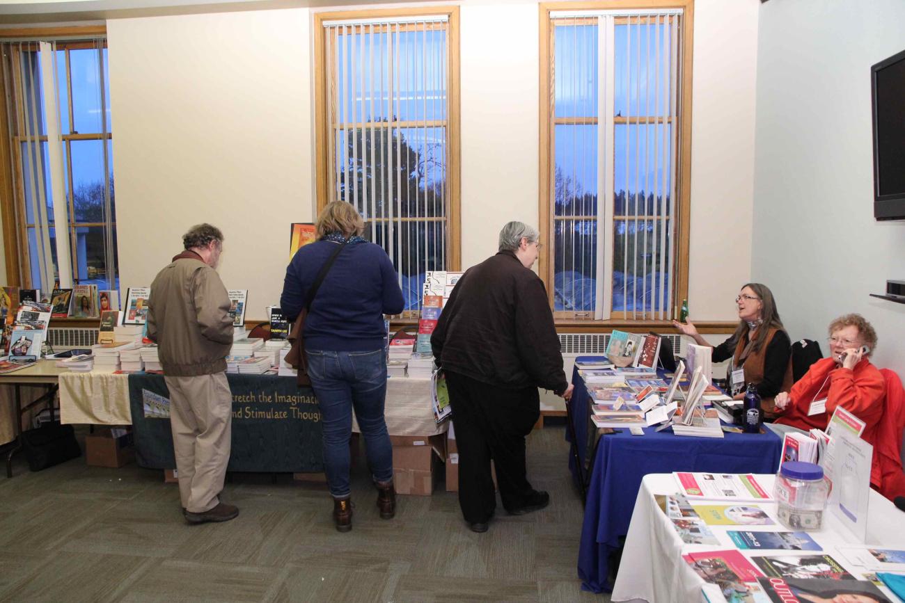 11/ 8 -9: Miscellaneous images by Jack Liu of audience response, vendor rooms, reception.