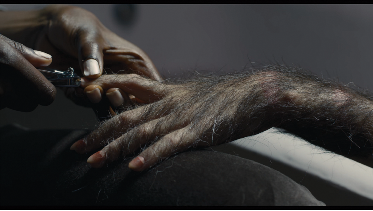 A still image from the film Good Manners (2017)
