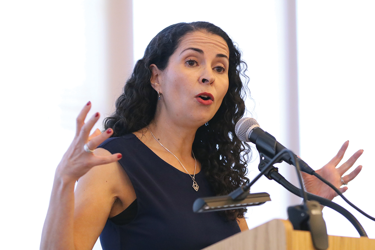 Laila Lalami delivered her keynote at the Eugene Public Library / all photographs by Jack Liu.