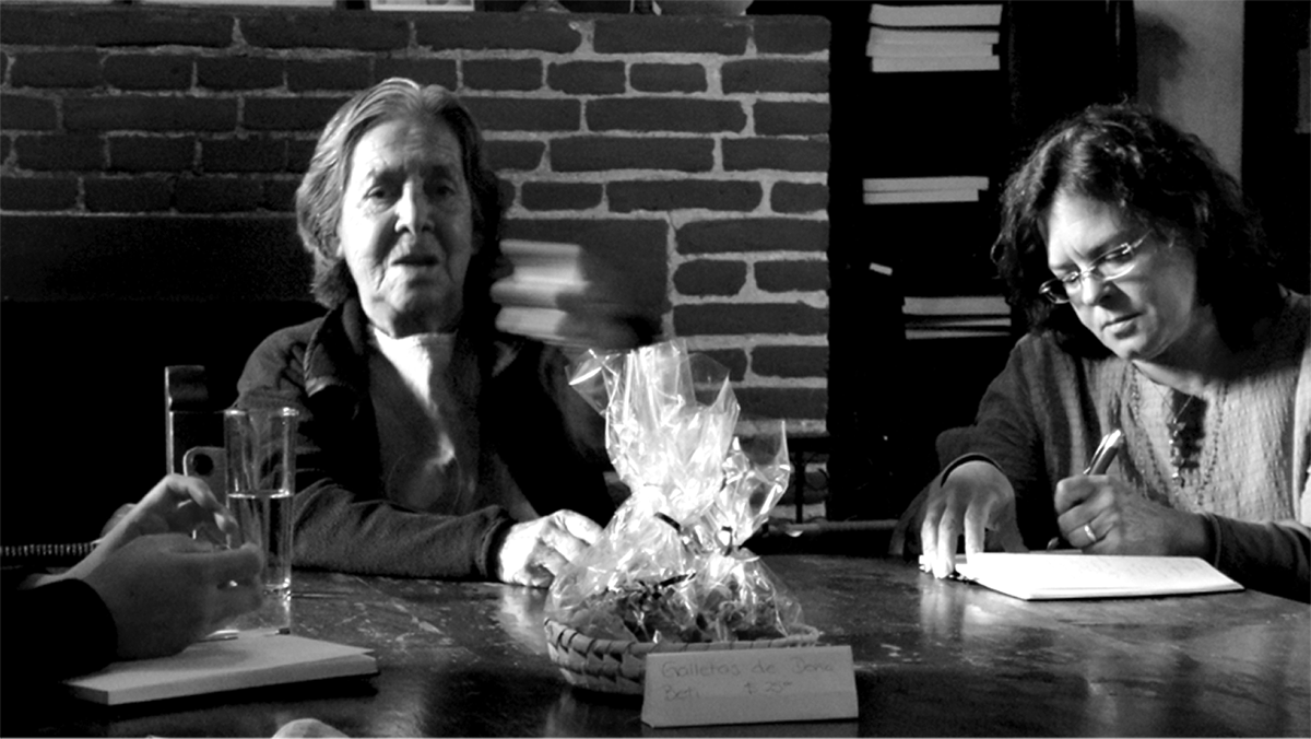 Analisa records notes while talking with Beatriz Mijangos Zenteno. The extraordinary life stories of Doña Bety and Koh María, Chan K'in Viejo's youngest wife and Nuk's mother, are beautifully conveyed in Gayle Walker and Kiki Suarez’ book of interviews with women in Chiapas, Every Woman is a World (U of Texas Press, 2008).