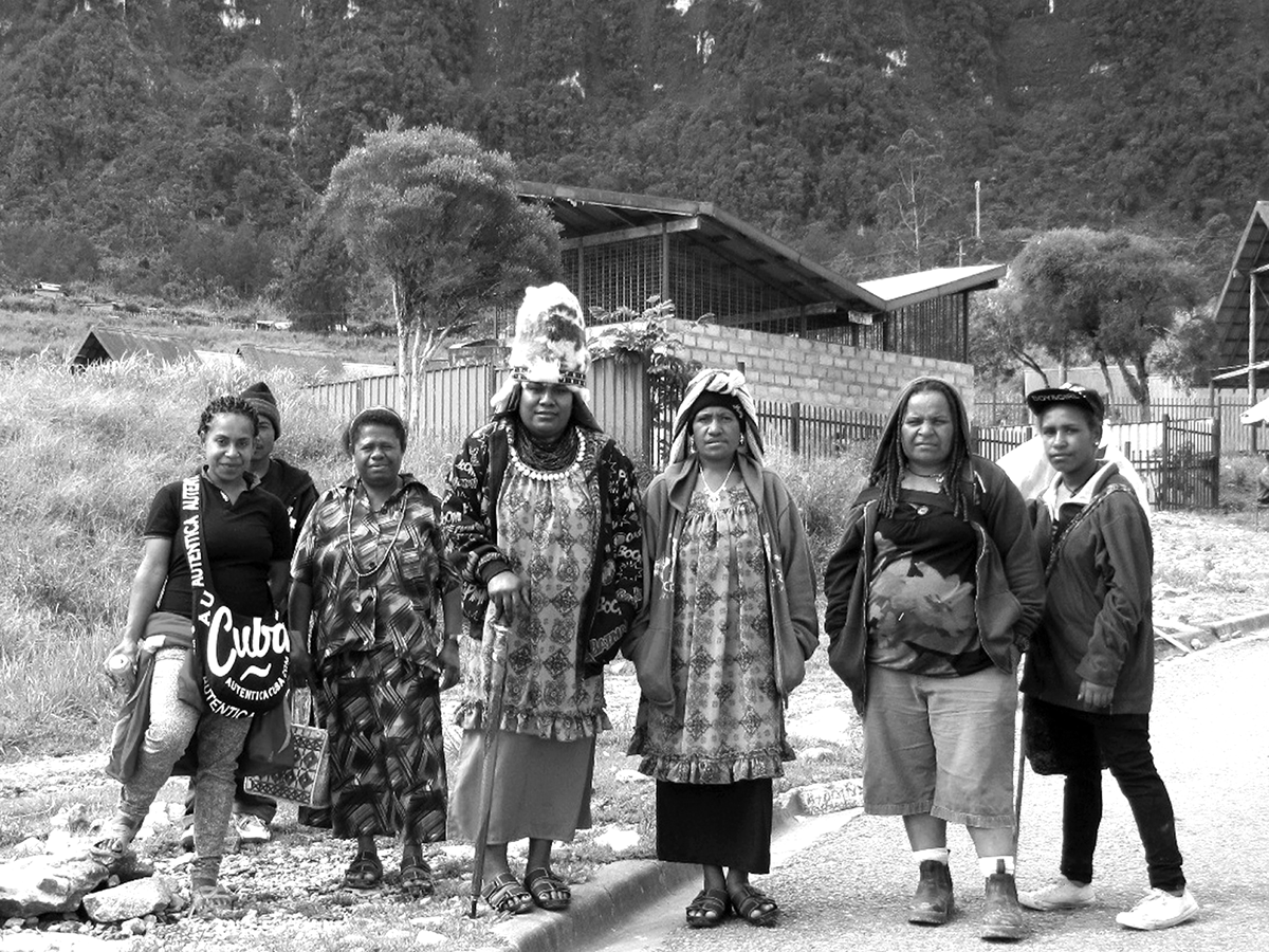 This young woman is wearing bridal finery and is announcing her pending marriage to encourage the relatives of her husband-to-be to contribute to the bridewealth / photos by Aletta Biersack