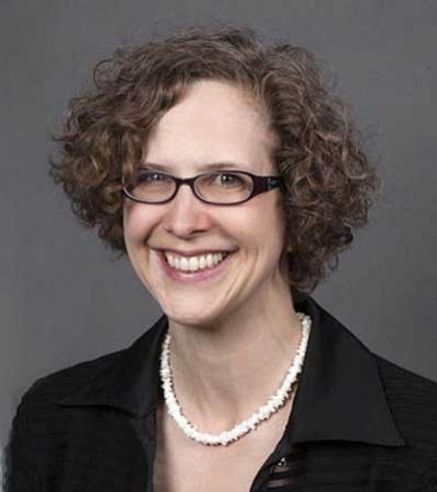 Julie Voelker-Morris awarded Williams Fellowship for commitment to undergraduate education